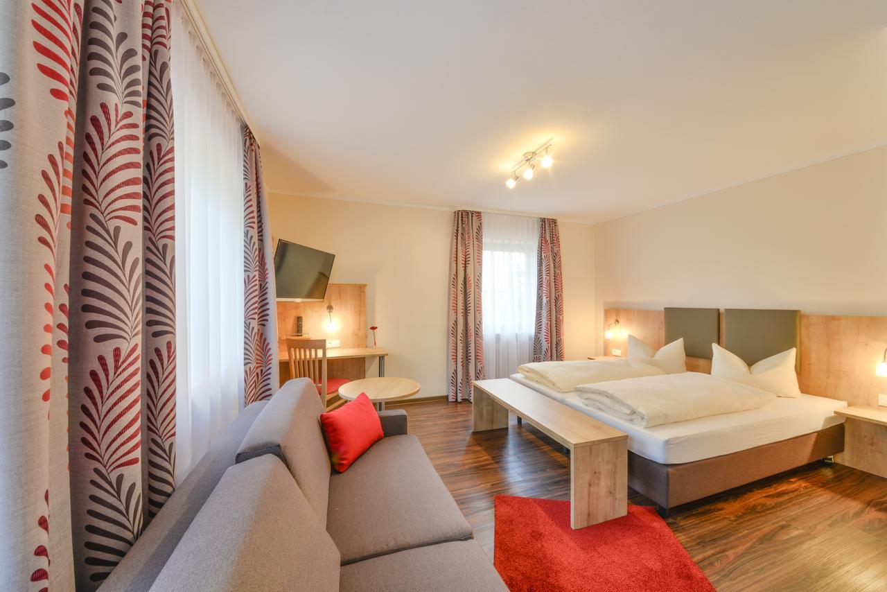 Hotel Gasthof Hainzinger Einsbach Eksteriør bilde